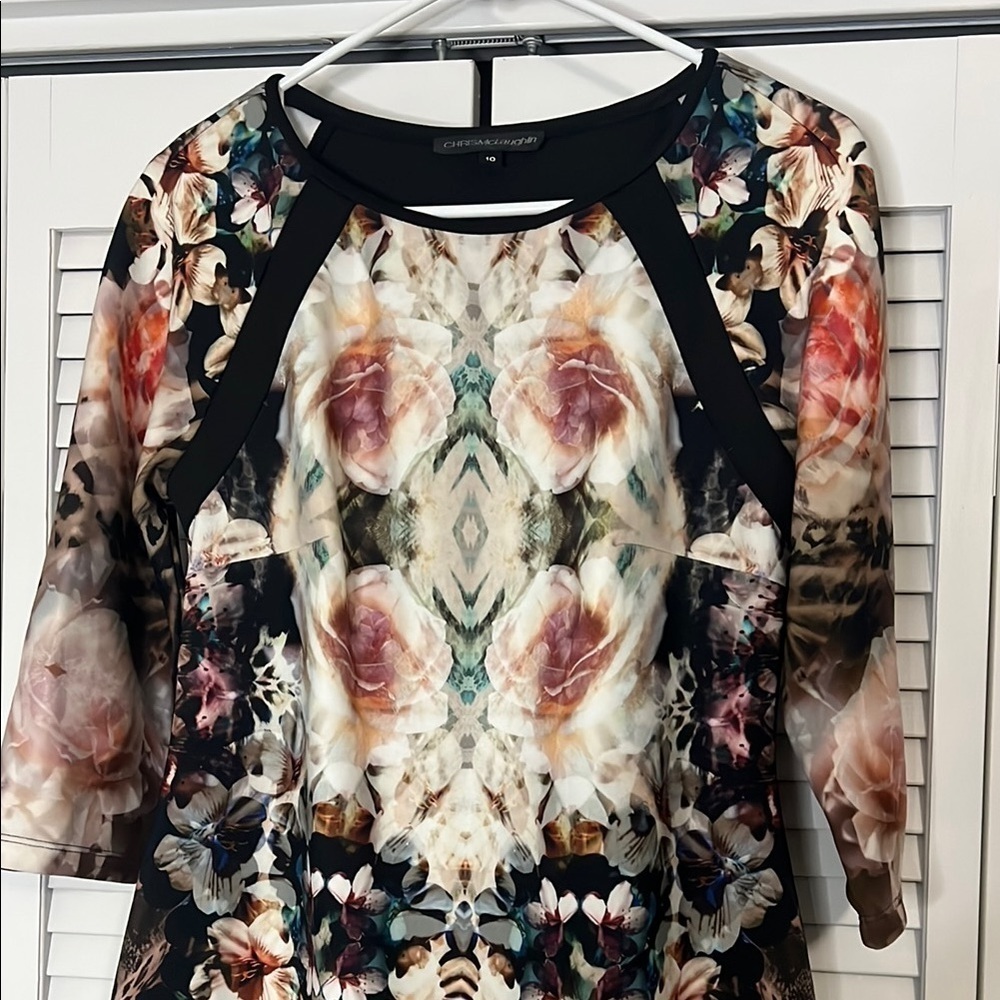 Mini Sheath Dress with 3/4 Raglan Sleeves - Picture 2 of 7